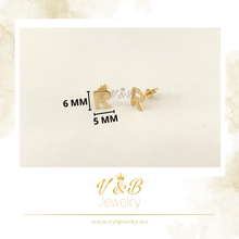 Cargar imagen en el visor de la galería, Aretes Iniciales - 14K