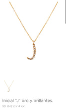 Cargar imagen en el visor de la galería, Gargantilla Dijes Iniciales con Diamante
