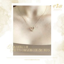 Cargar imagen en el visor de la galería, Gargantilla Silueta Corazón con Zirconias
