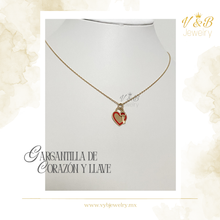 Cargar imagen en el visor de la galería, Gargantilla Corazón y Llave
