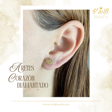 Cargar imagen en el visor de la galería, Aretes Corazón Diamantado
