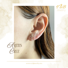 Cargar imagen en el visor de la galería, Aretes Cruz Con Zirconias

