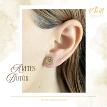 Cargar imagen en el visor de la galería, Aretes Botón
