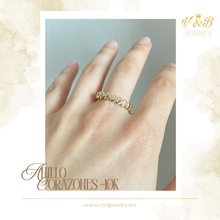Cargar imagen en el visor de la galería, Anillo Corazones - Cinco Zirconias
