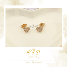 Cargar imagen en el visor de la galería, Aretes Corazón con Zirconias - 14K
