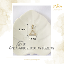 Cargar imagen en el visor de la galería, Dije Triángulo Zirconias Blancas

