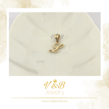Cargar imagen en el visor de la galería, Dije Letra "L" - 14K
