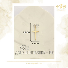 Cargar imagen en el visor de la galería, Dije Cruz Puntiaguda - 14K
