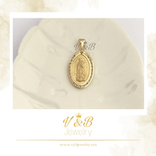 Cargar imagen en el visor de la galería, Dije Medalla Virgen de Guadalupe
