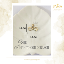 Cargar imagen en el visor de la galería, Dije Infinito Liso Con Corazón
