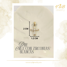 Cargar imagen en el visor de la galería, Dije Cruz con Zirconias Blancas
