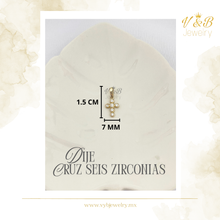 Cargar imagen en el visor de la galería, Dije Cruz Seis Zirconias
