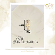 Cargar imagen en el visor de la galería, Dije Cruz Diamantada
