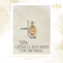 Cargar imagen en el visor de la galería, Dije Medalla Jesucristo con Zirconias
