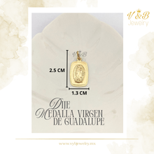 Cargar imagen en el visor de la galería, Dije Medalla Virgen de Guadalupe
