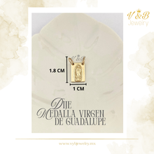 Cargar imagen en el visor de la galería, Dije Medalla Virgen de Guadalupe
