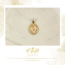 Cargar imagen en el visor de la galería, Dije Medalla Virgen O. Rosa

