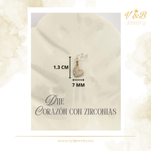 Cargar imagen en el visor de la galería, Dije Corazón con Zirconias
