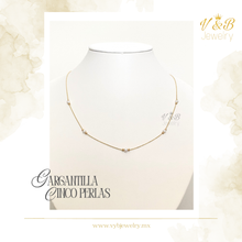 Cargar imagen en el visor de la galería, Gargantilla Cinco Perlas
