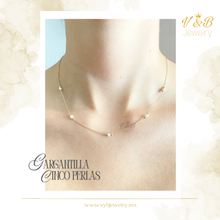 Cargar imagen en el visor de la galería, Gargantilla Cinco Perlas
