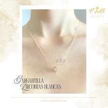 Cargar imagen en el visor de la galería, Gargantilla Zirconias Blancas - Baguette
