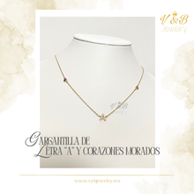 Cargar imagen en el visor de la galería, Gargantilla Letra "A" Corazones Morados
