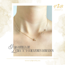 Cargar imagen en el visor de la galería, Gargantilla Letra "A" Corazones Morados
