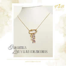 Cargar imagen en el visor de la galería, Gargantilla Love y Llave
