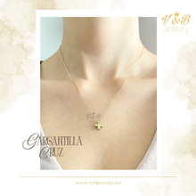 Cargar imagen en el visor de la galería, Gargantilla Cruz Gruesa
