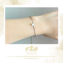 Cargar imagen en el visor de la galería, Pulsera Con Piedra Luna
