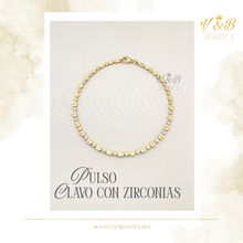 Cargar imagen en el visor de la galería, Pulso Clavo con Zirconias
