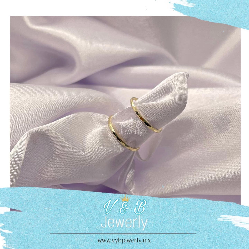 Anillo facetado sencillo oro 10k